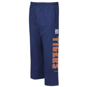  Detroit Tigers Post Game Fleece Pants: Sports & Outdoors