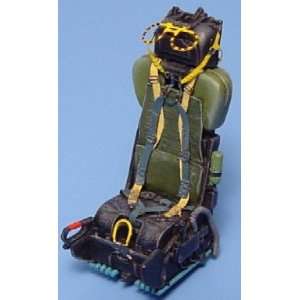  Martin Baker GQ7A Ejection Seats 1 48 Aires: Toys & Games
