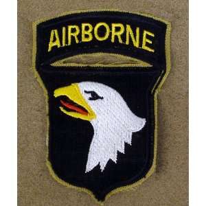   Cloth Shoulder Badge: 101st Airborne Division: Everything Else