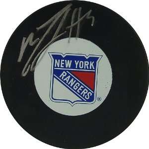  Michael Del Zotto Rangers Autograph Puck: Sports 