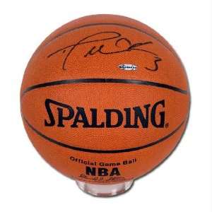  Dwyane Wade Autographed Basketball (UDA) Sports 