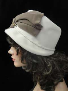 Vintage 20s 50s Lazarus White Flapper Cloche Hat  