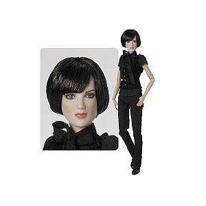    Tonner Doll Twilight The Movie Alice Cullen Doll: Toys & Games