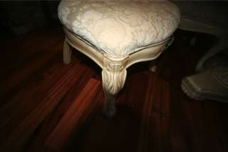 DINNING ROOM TABLE ABOUT 11 WHITE WASHED ANTIQUE OAK NEW LOCAL PICKUP 