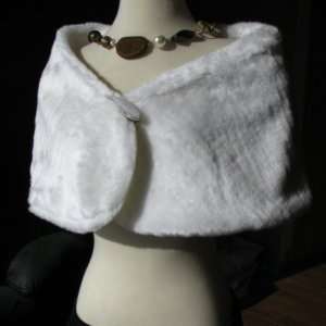    Ivory Faux Mink Fur Shawl Shrug with Clasp: Everything Else