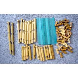  64 Piece Assorted Vintage Lincoln Logs: Toys & Games