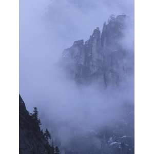 Mist Envelops Granite Walls of Yosemites Sierra Nevada 
