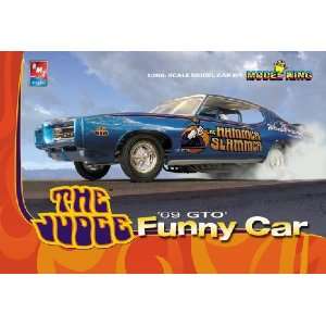   25 1969 GTO The Judge Funny Car (Ltd Production) Kit: Toys & Games