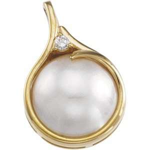    15.00 Mm 14K Yellow Gold Mabe Pearl And Diamond Pendant: Jewelry