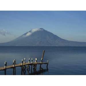  Volcano, Lake Atitlan, Atitlan, Guatemala, Central America 