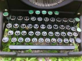 Vintage Antique Underwood Standard Typewriter  