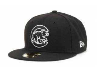   Chicago Cubs MLB Black & White Fashion 59FIFTY by New Era: Clothing