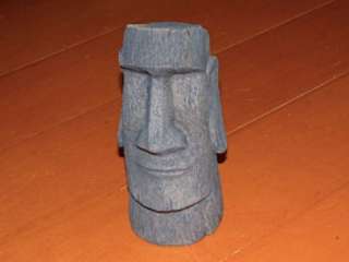 See video above for close up views of the Easter Island Statue.