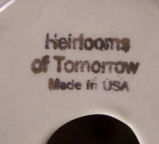 Heirlooms of Tomorrow USA Figurine 6 Gilt & White Dress, Powdered 
