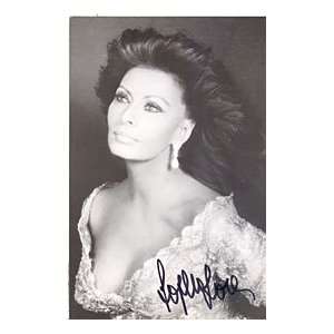  Sophia Loren Autographed Postcard 