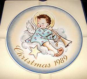1989 Berta Hummel SCHMID CHRISTMAS Collector PLATE  