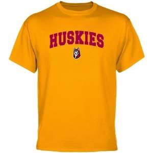  NCAA Bloomsburg Huskies Gold Logo Arch T shirt: Sports 