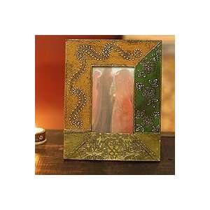    NOVICA Brass picture frame, Mumbai Memories (4x6)