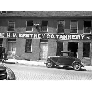   Street Scene & Tannery, 1938, Ben Shahn Photograph: Home & Kitchen