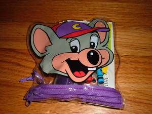 CHUCK E CHEESE GIFT BAG LOT SCOOBY DOO SLINKY CRAYONS  