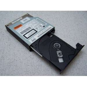  Dell Inspiron 7500 Floppy / CDROM Combo Drive. Dell Part Number 