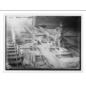   Miners among coal boxes, S. Wilkes Barre, PA.: Home & Kitchen