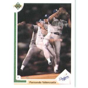  1991 Upper Deck #175 Fernando Valenzuela 3X   Los Angeles 