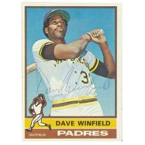 Dave Winfield Autographed / Signed 1976 Topps Card Sports 