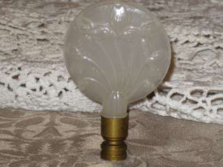 Vintage Aladdin Lamp Alacite Millefleur Finial In good condition 