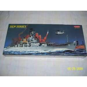  New Jersey U.S. Navy Battleship BB 62 1/600 Toys & Games