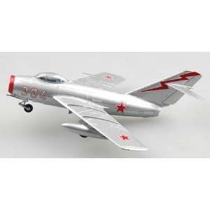   MiG 15 No.384 V VS Units China June 1951 1/72 Easy Model Toys & Games