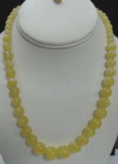 Vintage YELLOW MARBLE ART GLASS SWIRL BEAD necklace graduated design 
