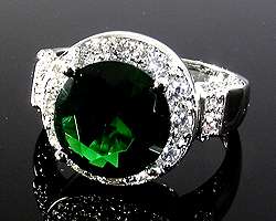New 10mm Round Cut Green Emerald 18K White GP Fashion Jewellery Ring 
