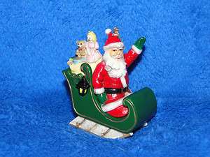 NEW CHRISTMAS HAND PAINTED SANTA IN THE SLEIGH ORNAMENT  