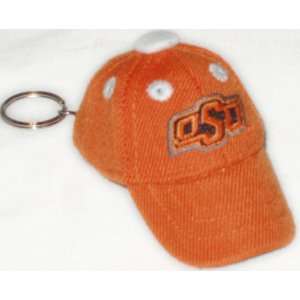  Oklahoma State Cowboys Ball Cap Key Chain: Sports 