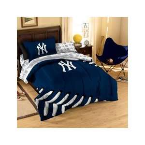  New York Yankees 881 Full Bed in a Bag Comforter Set: Home 