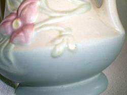 Beautiful Vintage Hull Art Pottery WILDFLOWER W 6 7 1/2 Vase  