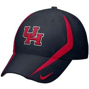 Nike Houston Cougars Navy Blue 2009 Players Swoosh Flex Fit Hat 