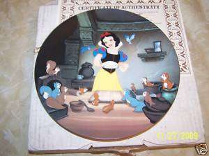 Knowles Snow White & 7 Dwarfs Plate/A Special Treat  