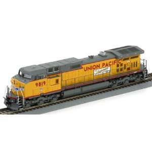  HO RTR C44 9W, UP/Wings #9819 ATH80896 Toys & Games