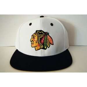    Chicago Blackhawks NEW Vintage Snapback Hat: Sports & Outdoors