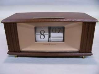   General Electric GE Model 8113 Desk Flip Clock Works Uniroyal Inc Wi