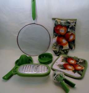 Pc. Assorted Kitchen Set Pot Holders, Pepper Mill, Can Strainer 